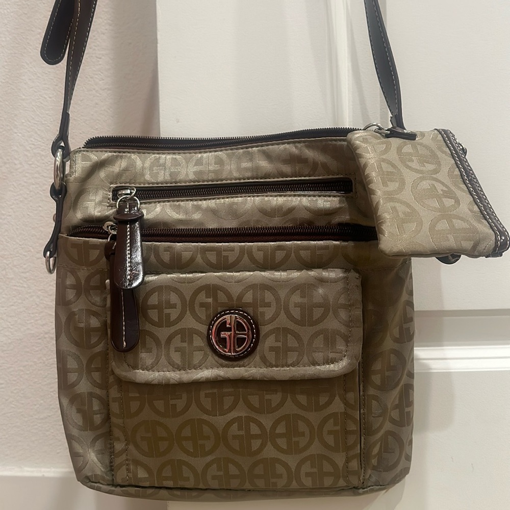 Giani Bernini Monogram Crossbody-brown